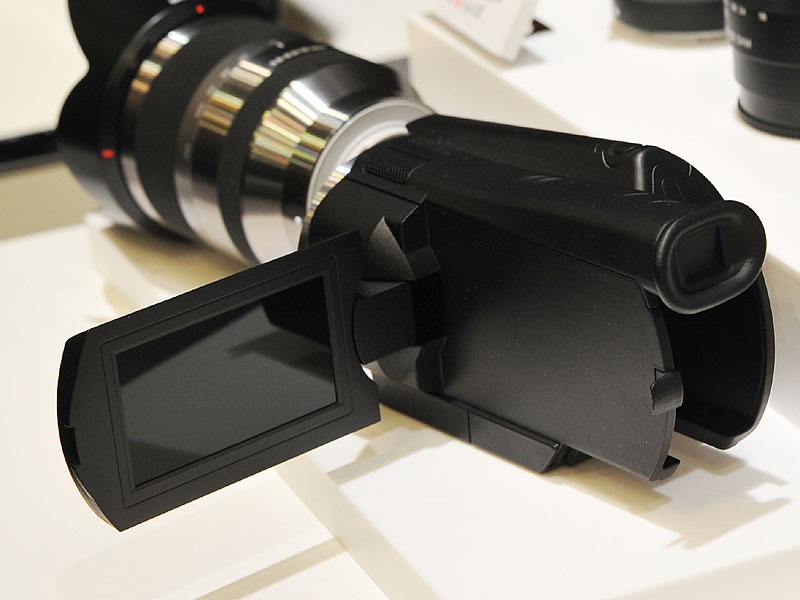 Sony concept AVCHD Exmor APS HD interchangeablelens camcorder