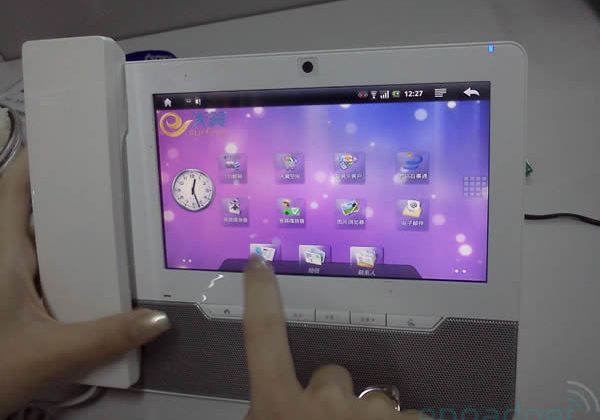 Rockchip Android desk phone gets video demo