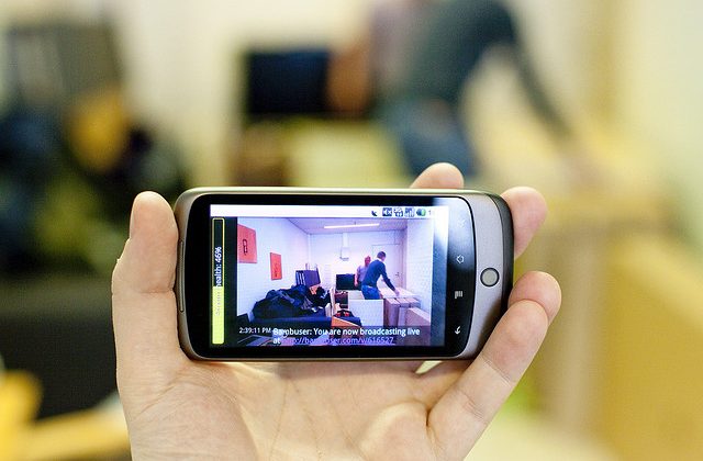 When Business & Social don’t mix (or when it’s time to put the gadget down)