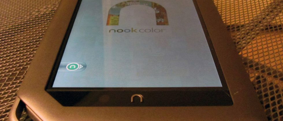 A Week with NOOKcolor: Hardware