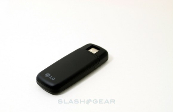 LG-VL600-LTE-Verizon-modem-4-SlashGear