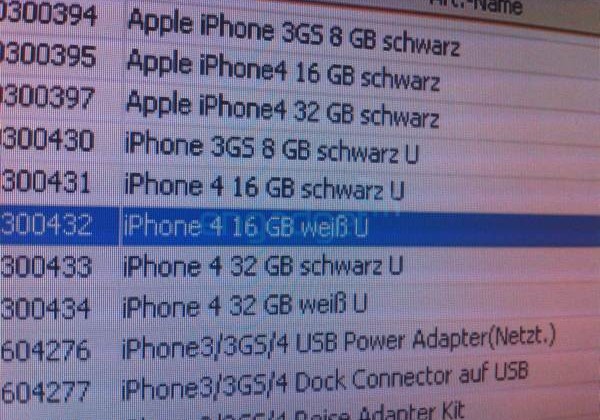 White iPhone 4 Shows Off in Vodafone Germany’s Inventory System, Still No Release Date