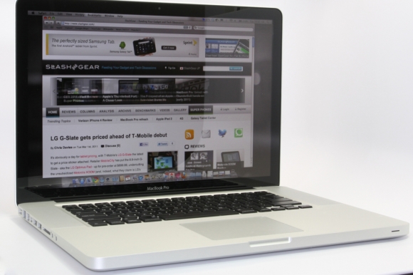 Apple Macbook Pro 11 Gpu Related Glitch Fixed With Mac Os X 10 6 7 Slashgear
