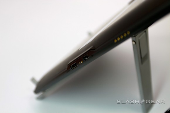 T-Mobile-G-Slate-LG-10-SlashGear