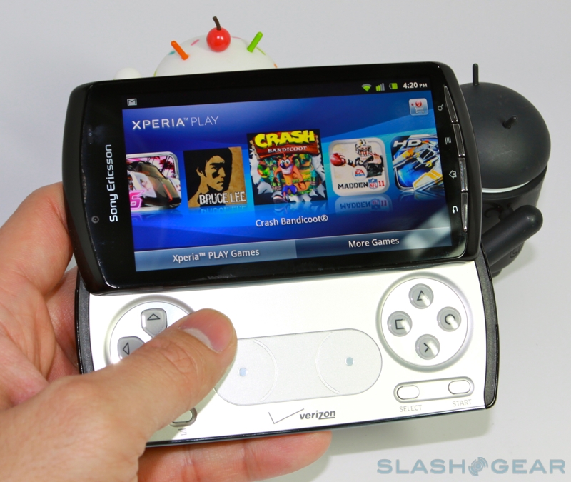 XPERIA-Play-hands-on-04-SlashGear