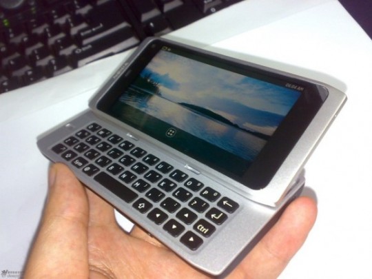 Nokia N950 confirmed for MeeGo devs: 4-inch QWERTY slider