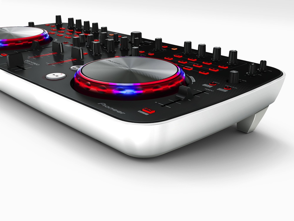 ddj ergo v