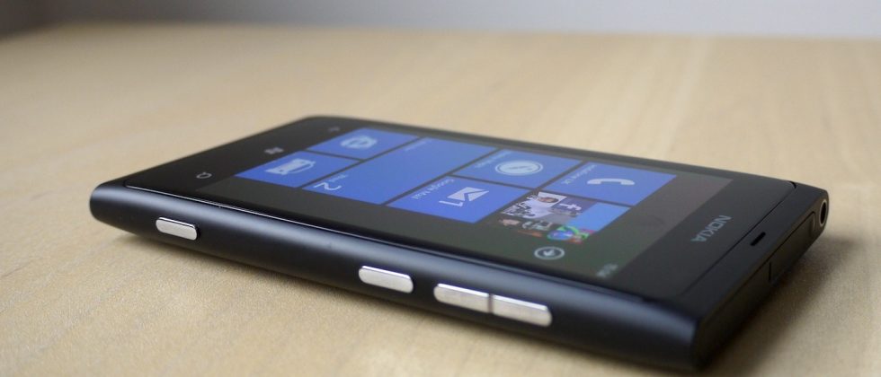 Nokia: Unlocked US Lumia 800 in February, 20 game EA deal incoming