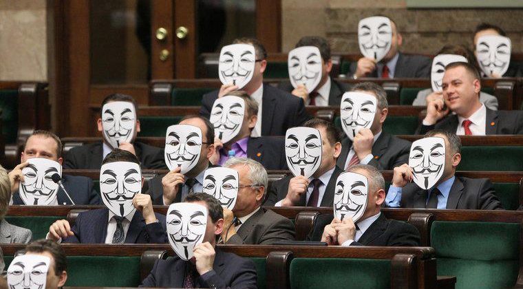 Poland’s politicians don Anonymous-style Guy Fawkes masks in anti-piracy protest