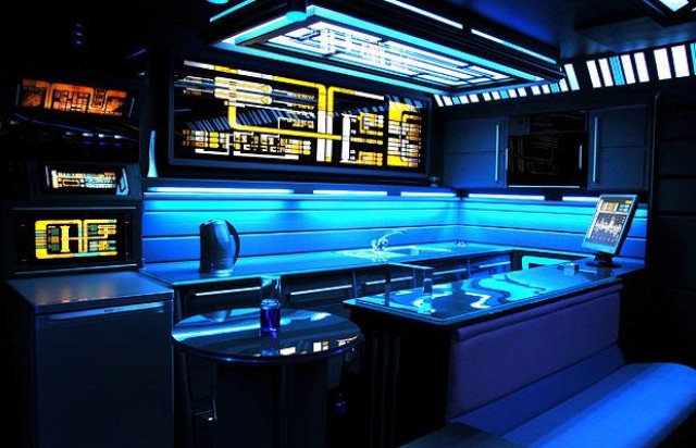 Star Trek apartment costs $150K, gets ruined in divorce