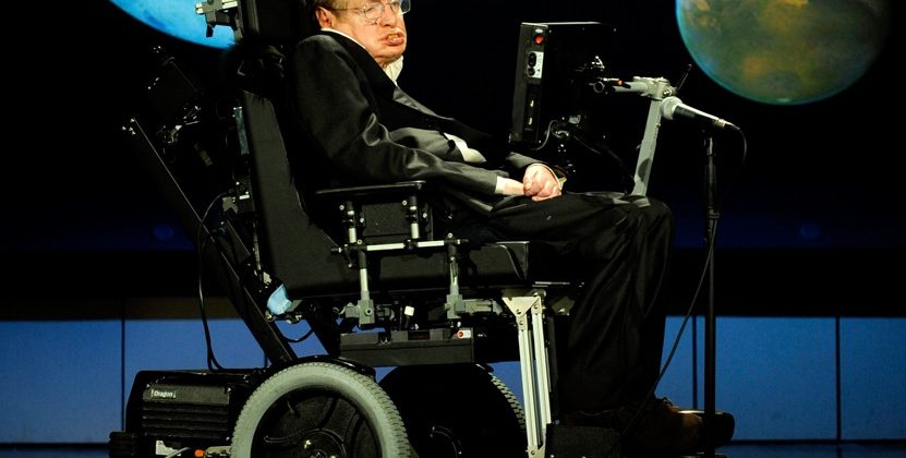 Stephen Hawking starts wheelchair geek hunt