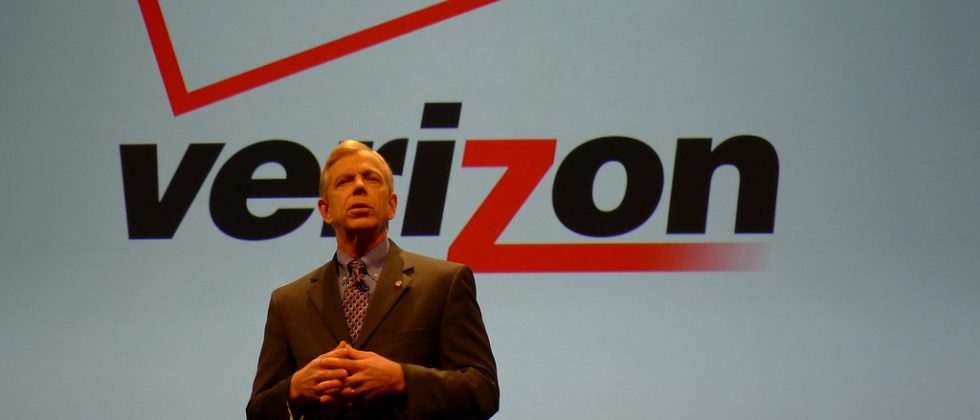 Verizon Q4 2011: $18.3bn wireless revenue, 44% using smartphones