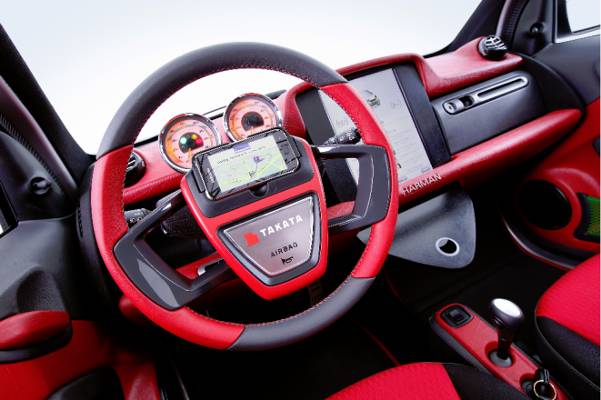 Harman smartphone dashboard concept showcased in Geneva