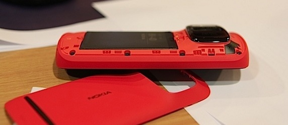Nokia PureView Windows Phone coming soon says SVP