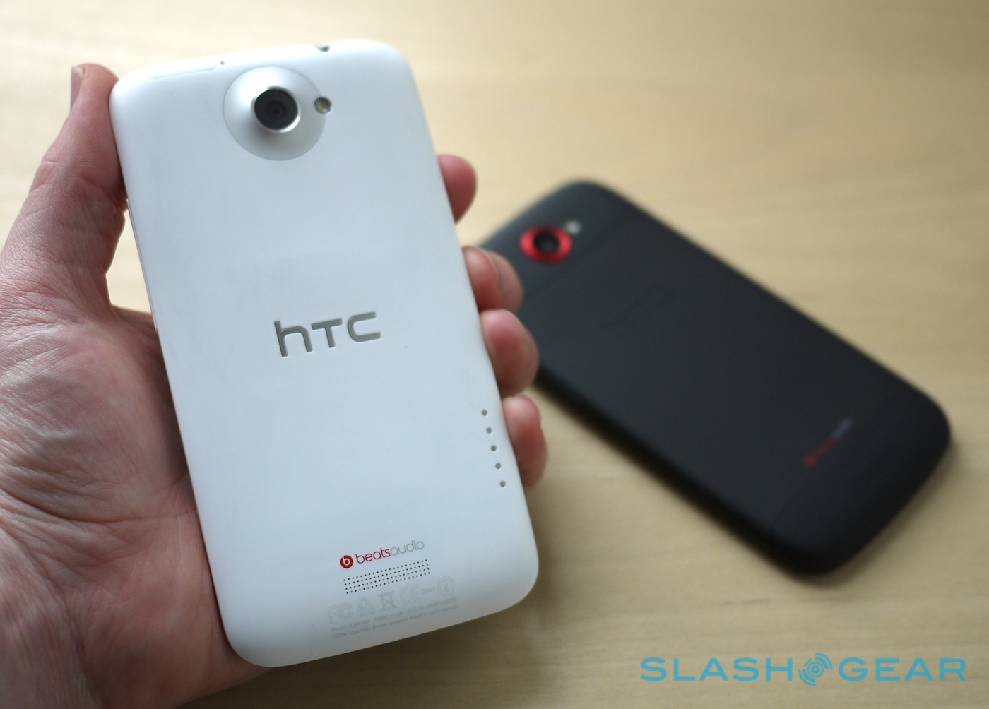 HTC One solves the desirability dilemma - SlashGear