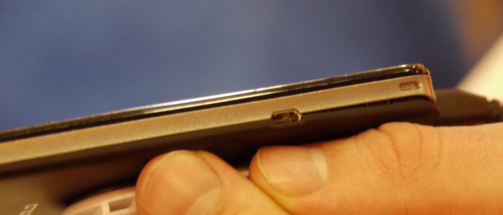Intel Lava XOLO Android smartphone hands-on with benchmark