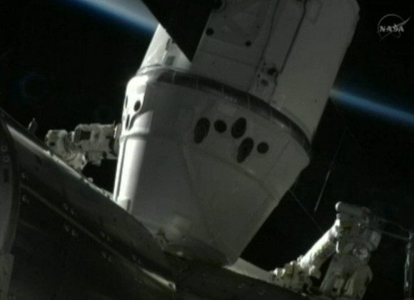 SpaceX Dragon detached from ISS to return home
