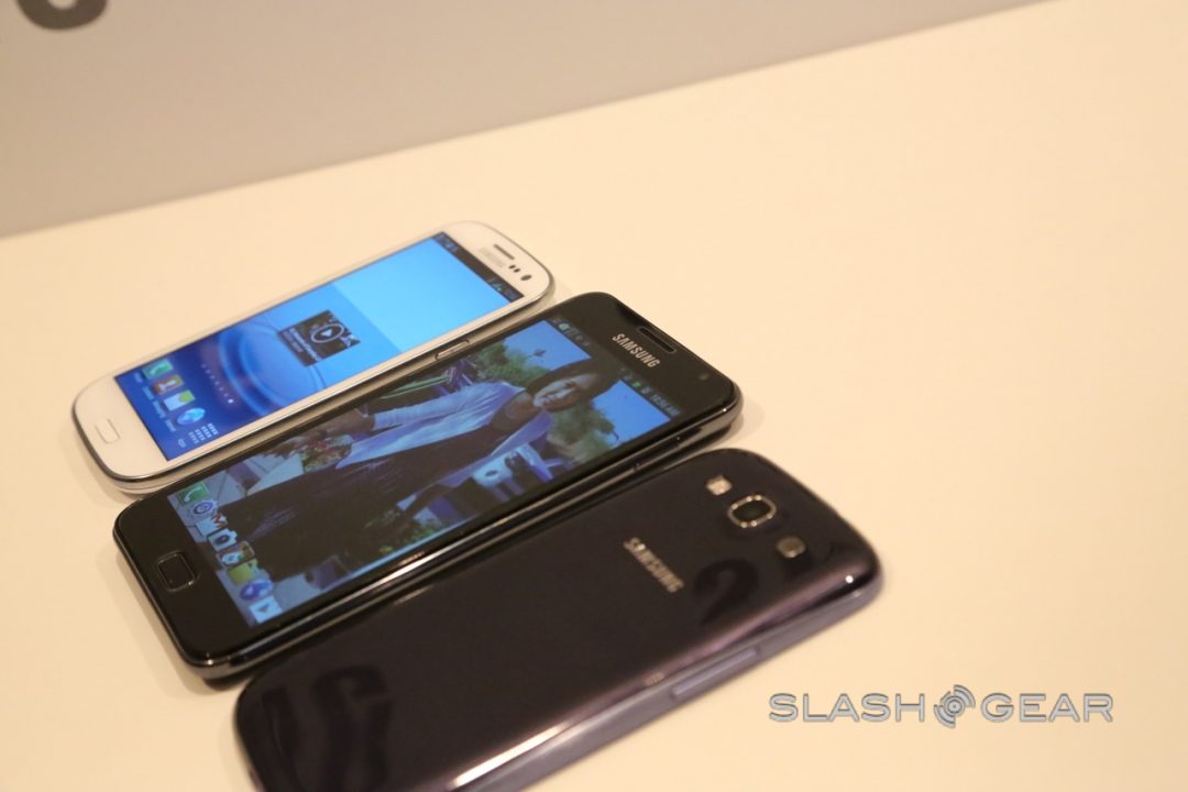 Samsung Galaxy S III Hands on SlashGear