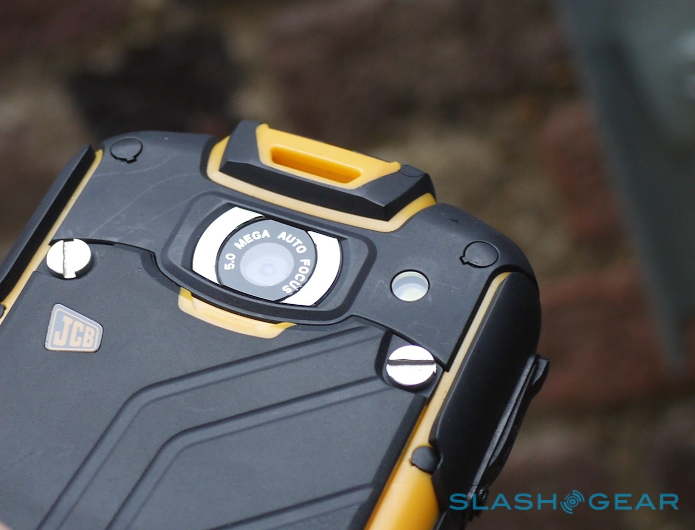 JCB Toughphone ProSmart Review SlashGear