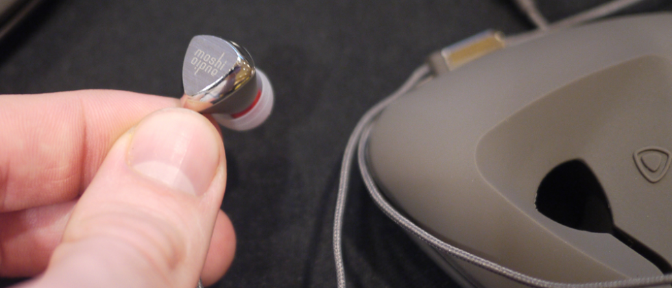 Moshi iGlaze Versacover for iPad 2 and 3 hands-on