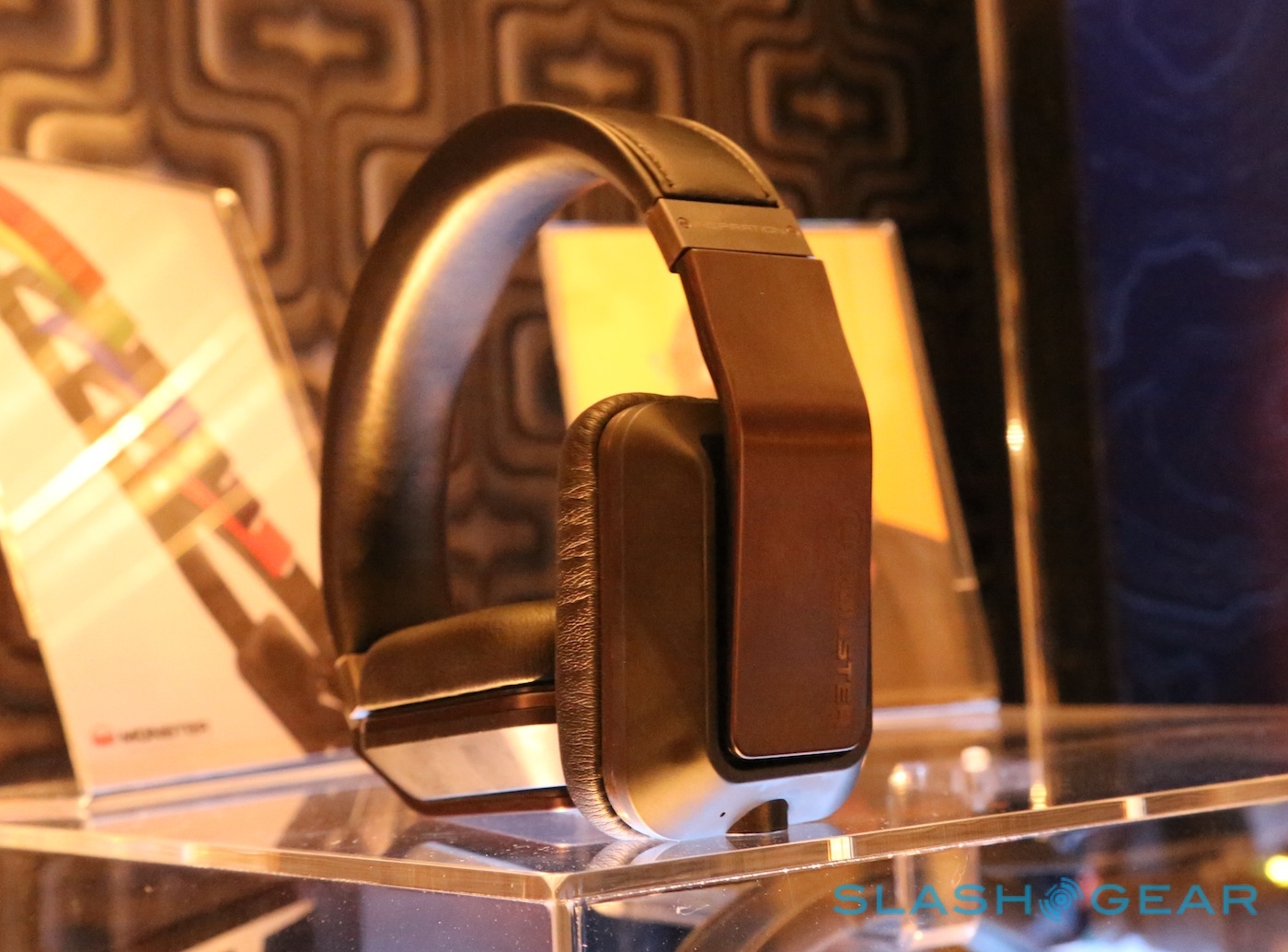 Monster headphones handson Diamond Tears, VEKTR and Inspiration