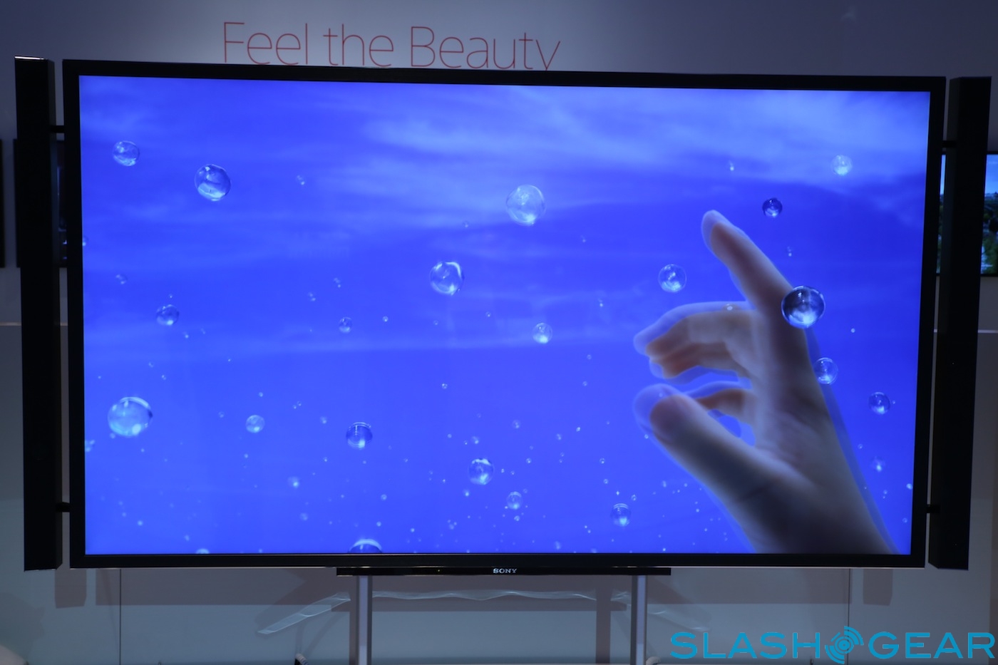 Sony 84-Inch 4K Bravia 84X900 TV Hands-On - SlashGear
