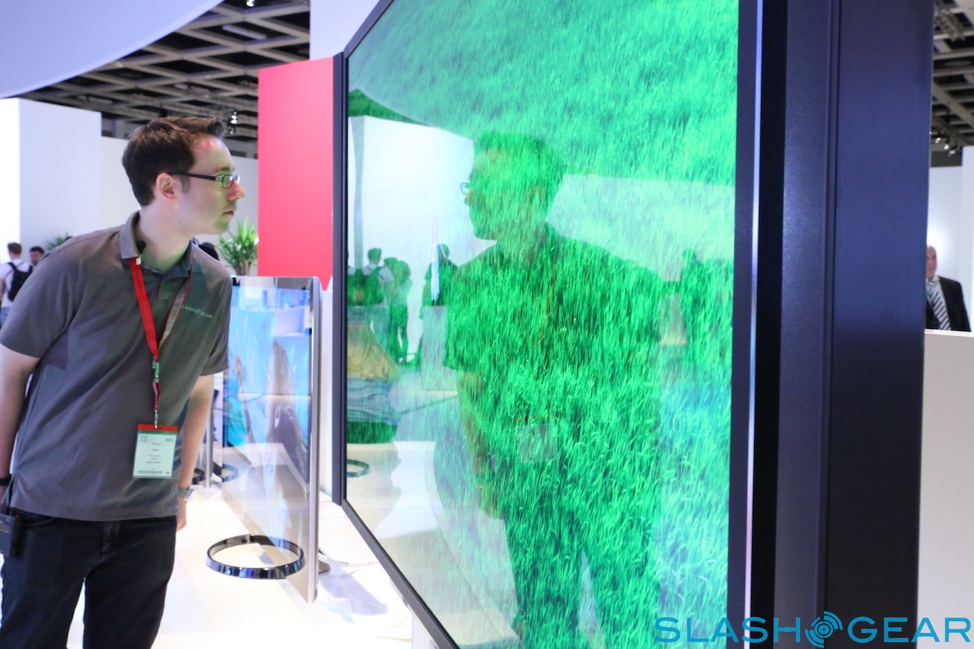 Sony 84-Inch 4K Bravia 84X900 TV Hands-On - SlashGear
