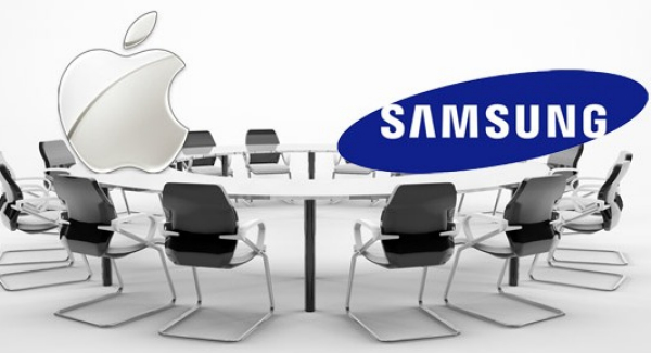 Apple vs Samsung jury questioned on outside influence