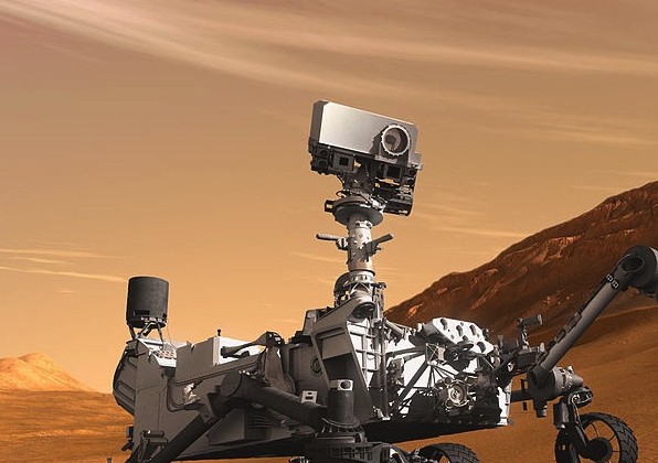 Curiosity gets curious: Rover lifts head and looks around Mars