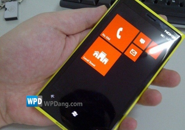 nokia windows phone 8 prototype reportedly leaks slashgear