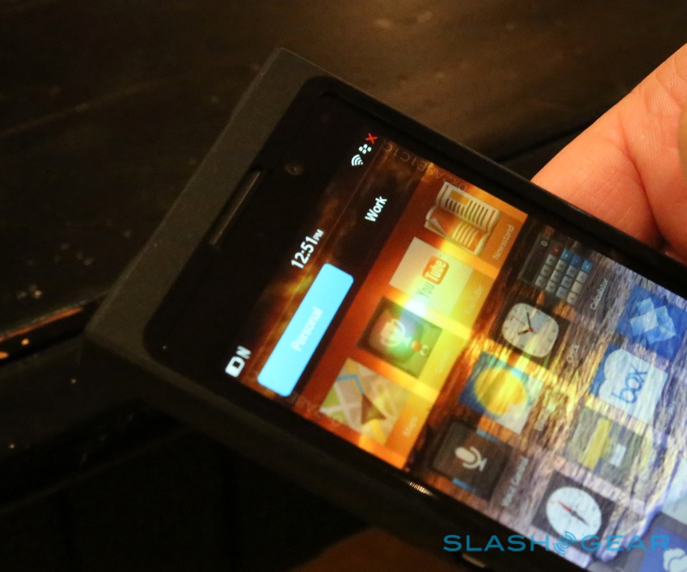 BlackBerry 10 Dev Alpha B phone teases full system - SlashGear1400 x 1166