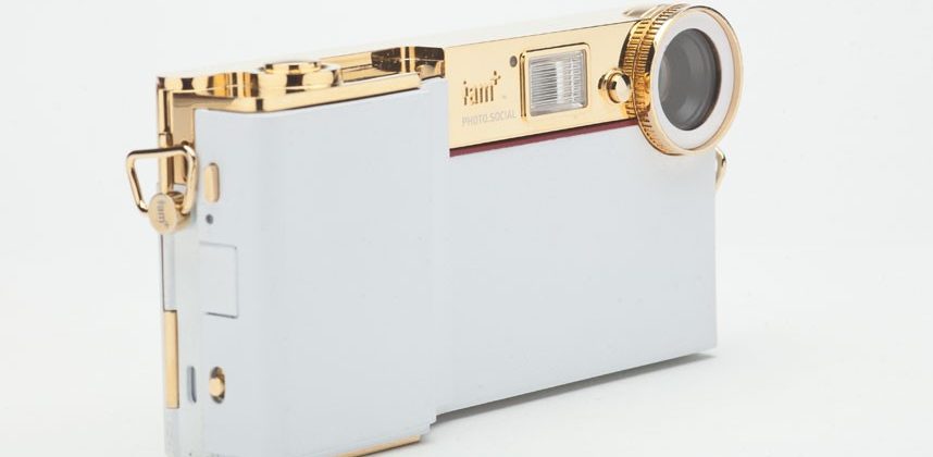 Will.i.am iPhone accessory line kicking off with three vintage models