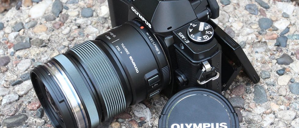 Olympus teases hybrid Four Thirds/Micro Four Thirds camera for 2013
