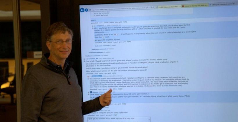 Bill Gates shows off his 80-inch Perceptive Pixel display
