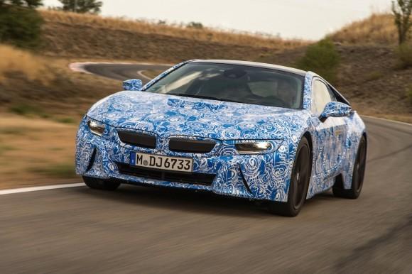 Bmw I8 Is First Car Ever To Be Fitted With Gorilla Glass Slashgear