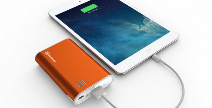 Jackery Fit portable juices up any mobile gadget with micro USB