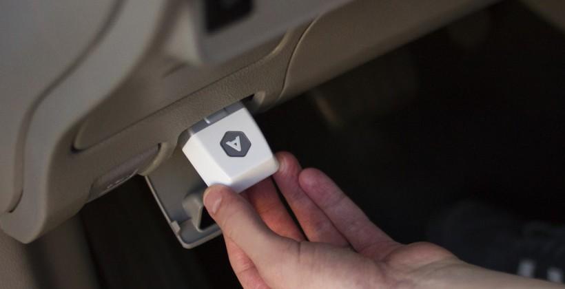 Automatic update turns cars into mobile Apple iBeacons