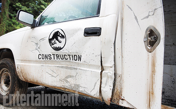 Jurassic World set pictures surface