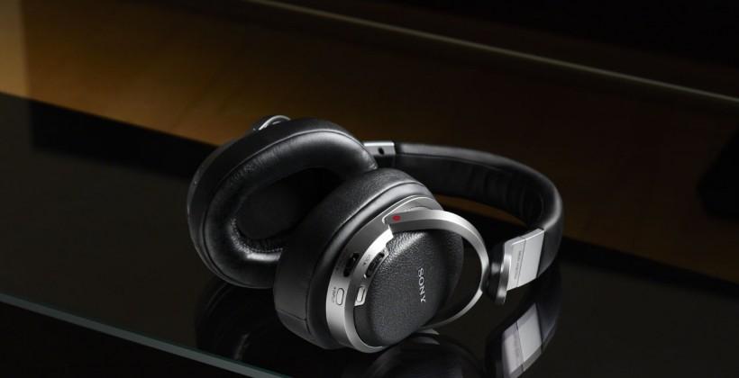 Sony MDR-HW700DS headphones are the world's first wireless 9.1ch system