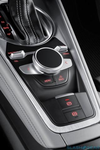 TTS140031-Audi-tt-virtual-cockpit