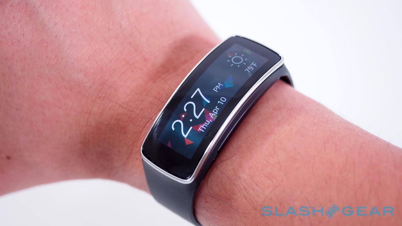 Samsung galaxy fit 3 graphite. Часы Samsung Fit. Браслет смарт Samsung Gear Fit 3. Умные часы Samsung Galaxy Fit 3, графит. Samsung Gear 5 Pro.