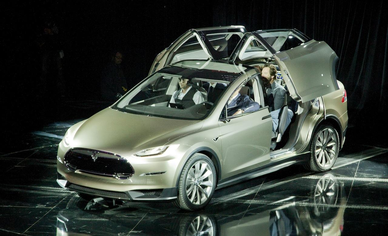 Tesla Model X SUV coming early 2015 with AWD upgrade - SlashGear