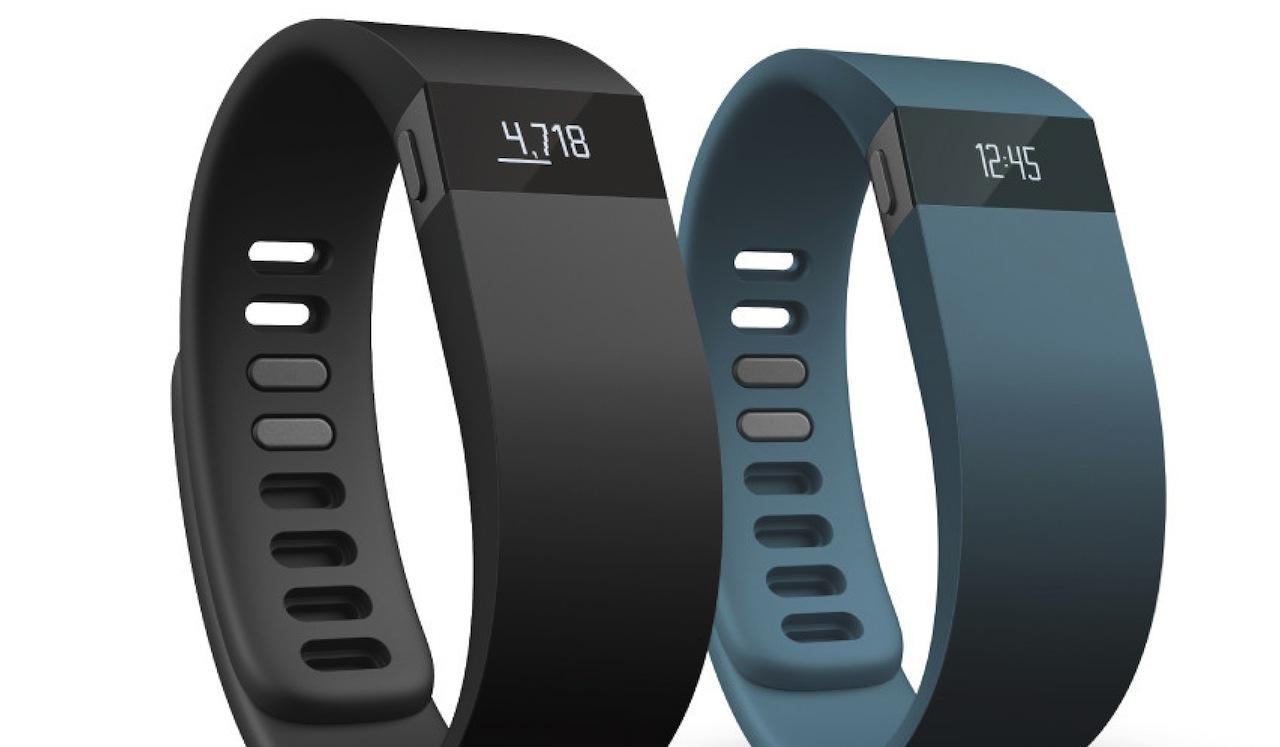 fitbit track run without phone