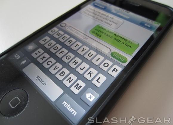These two iOS apps make text messaging fun (finally)