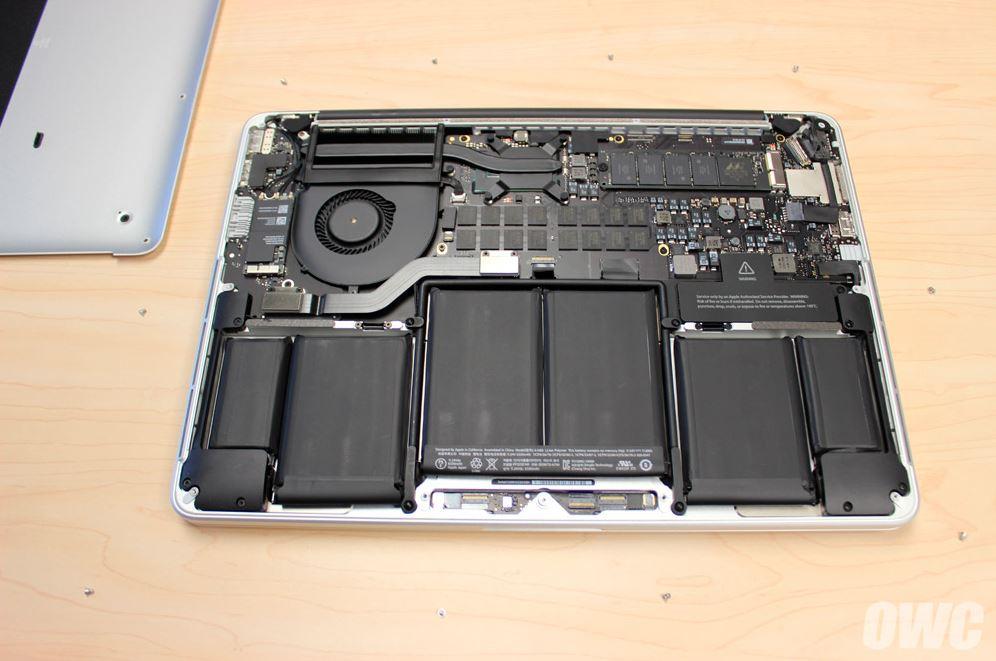 New Retina Macbook Pros get SSD benchmark, teardown SlashGear