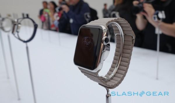 apple watch 4 on hand