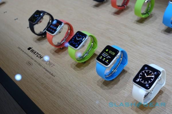 apple watch 4 on hand