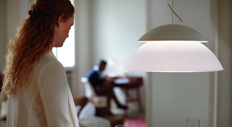 philips hue beyond led table lamp