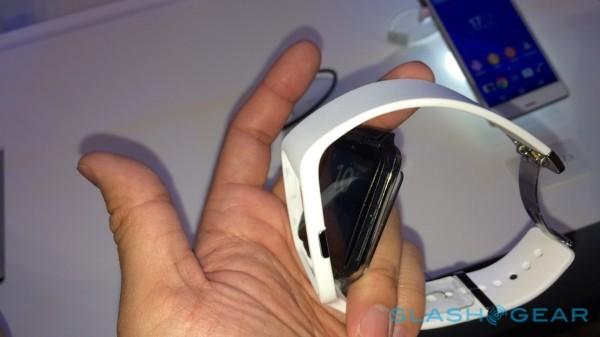 sony smartwatch 4 price