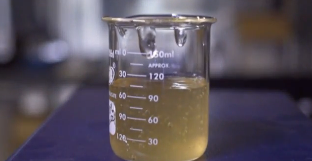 VetiGel is a plant-based gel that can stop bleeding instantly